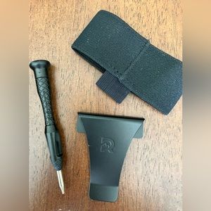 Ridge Wallet money clip and money strap